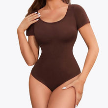 RunwayShape EverydayControl Scoop Neck Rövid Ujjú Alakformáló Bodysuit