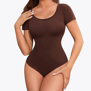 RunwayShape EverydayControl Scoop Neck Rövid Ujjú Alakformáló Bodysuit